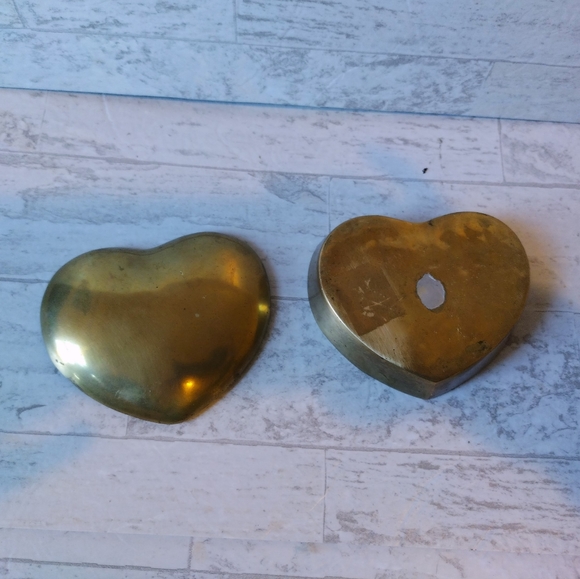 Mid Century Brass Heart Trinket Box - Picture 2 of 6